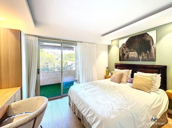 Image No.14-4 Bed Apartment for sale