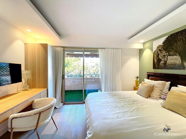 Image No.19-4 Bed Apartment for sale