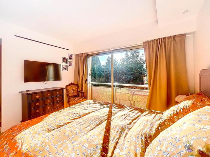 Image No.20-4 Bed Apartment for sale