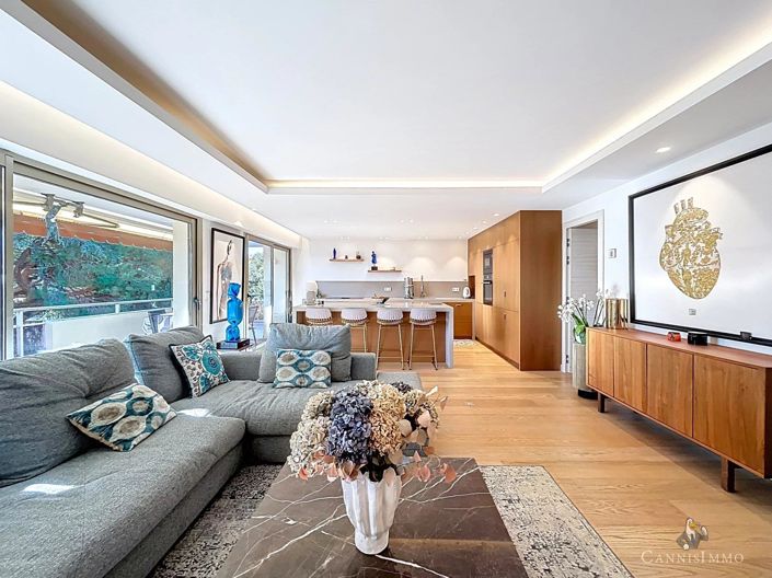 Image No.4-4 Bed Apartment for sale