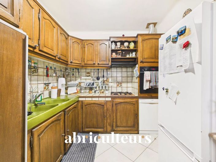 Image No.10-5 Bed House for sale