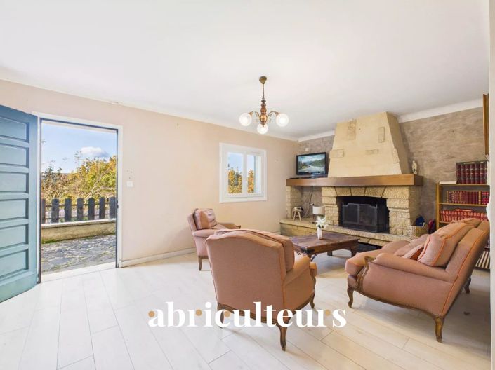 Image No.21-5 Bed House for sale