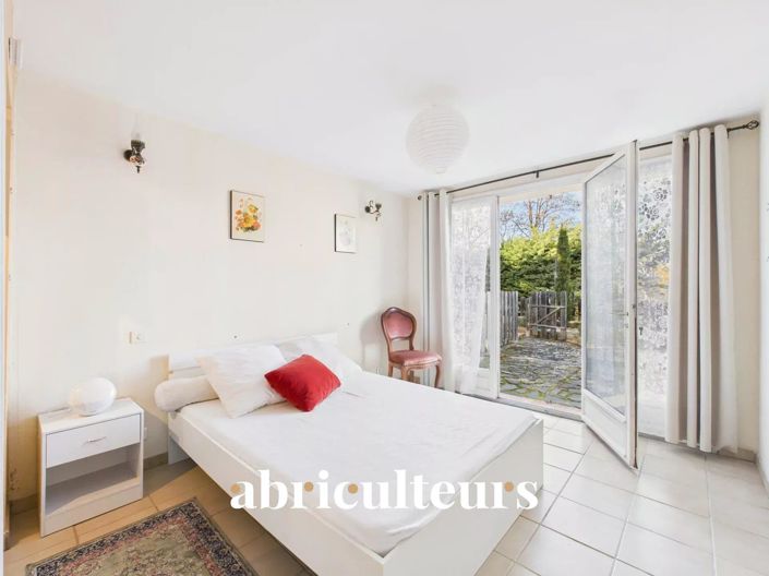 Image No.26-5 Bed House for sale