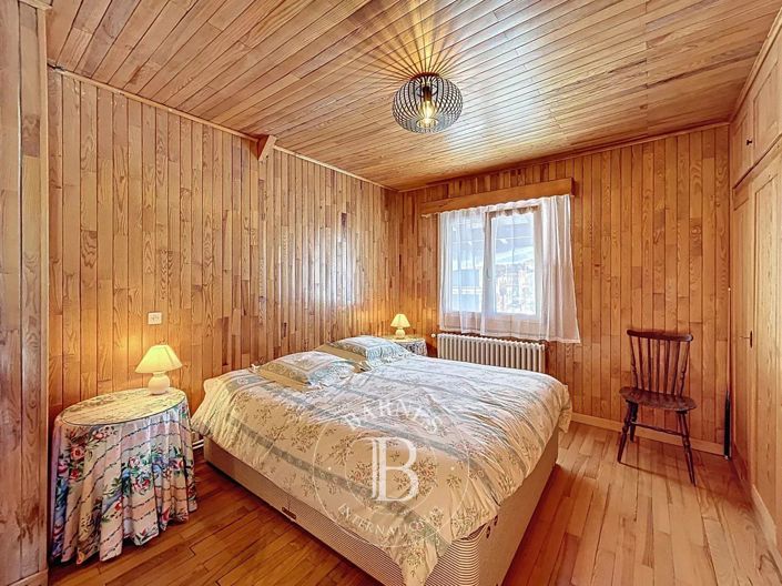 Image No.11-5 Bed House for sale