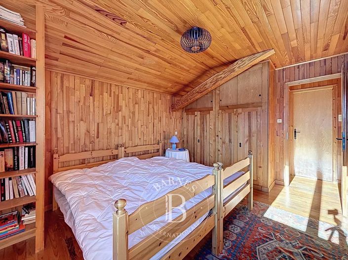 Image No.13-5 Bed House for sale