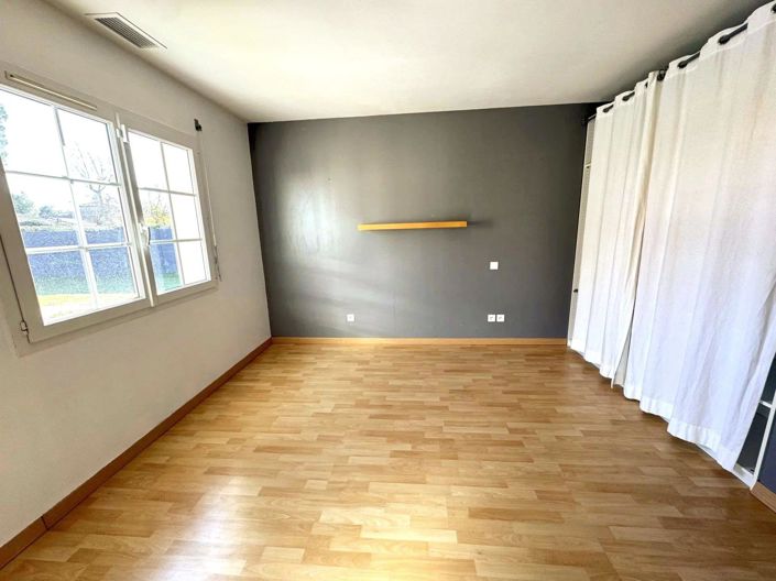 Image No.14-4 Bed House for sale