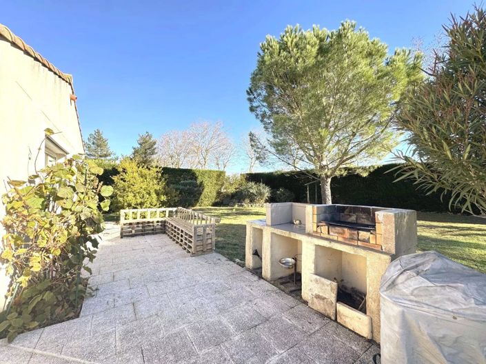 Image No.17-4 Bed House for sale