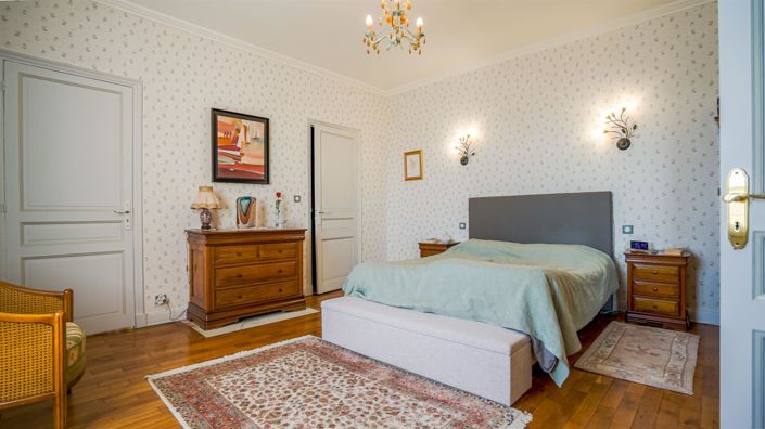 Image No.11-5 Bed House for sale