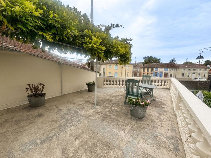 Image No.32-5 Bed House for sale