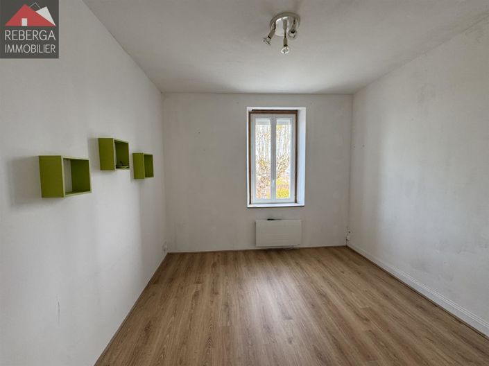 Image No.4-2 Bed House for sale