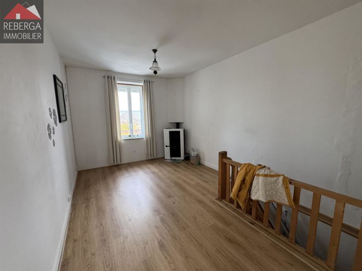 Image No.6-2 Bed House for sale