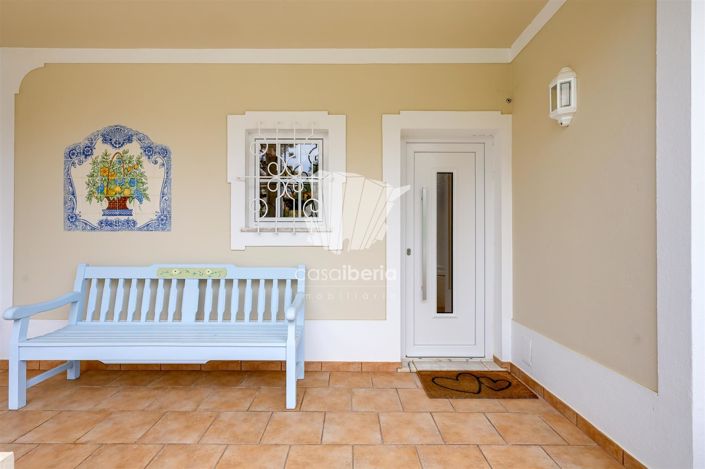 Image No.10-4 Bed House for sale