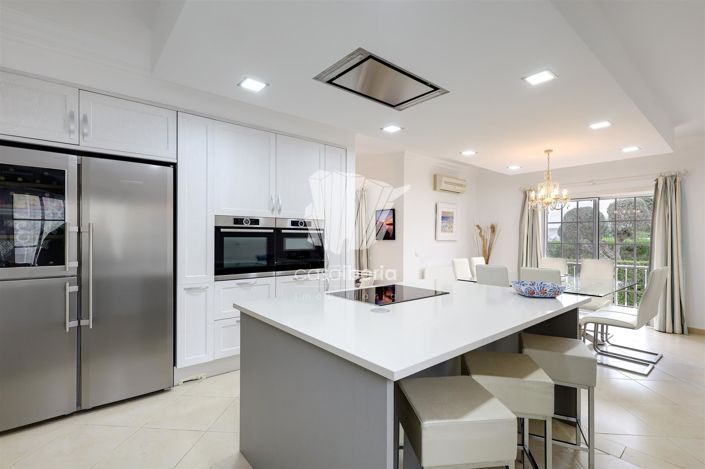 Image No.15-4 Bed House for sale