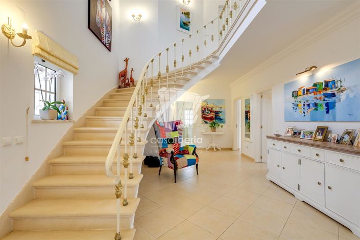 Image No.16-4 Bed House for sale