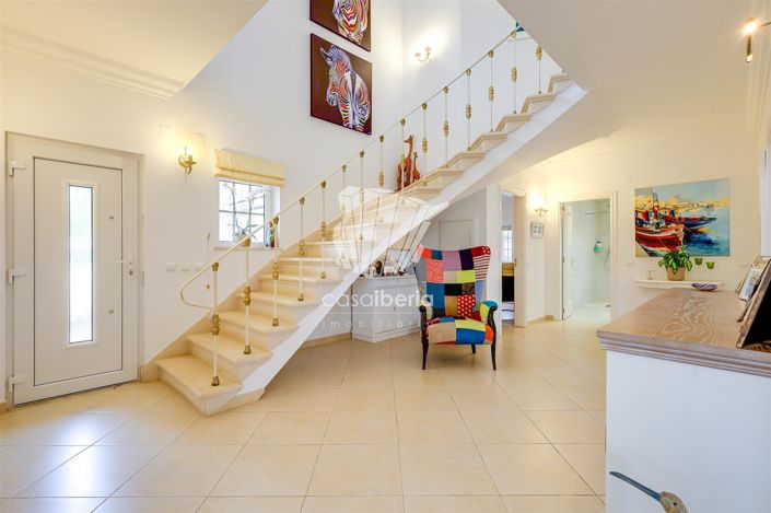 Image No.7-4 Bed House for sale