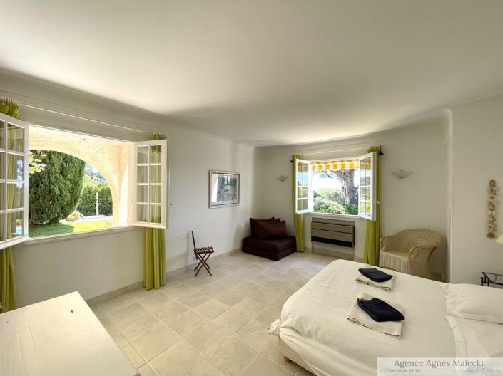 Image No.11-4 Bed House for sale