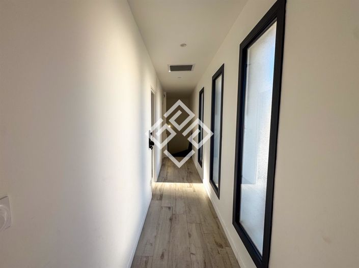 Image No.11-4 Bed House for sale