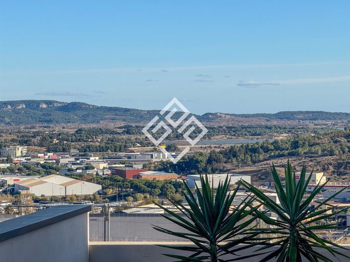 Image No.16-4 Bed House for sale