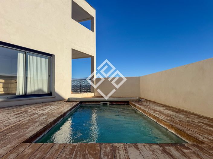 Image No.17-4 Bed House for sale