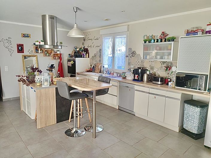 Image No.6-3 Bed House for sale