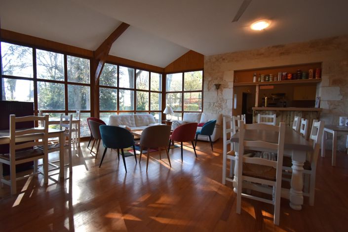 Image No.19-10 Bed House for sale