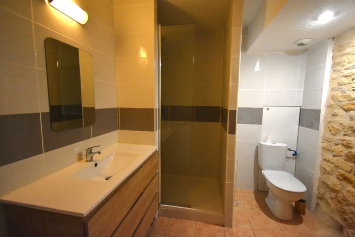 Image No.23-10 Bed House for sale