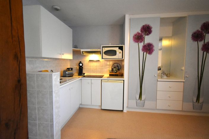 Image No.30-10 Bed House for sale