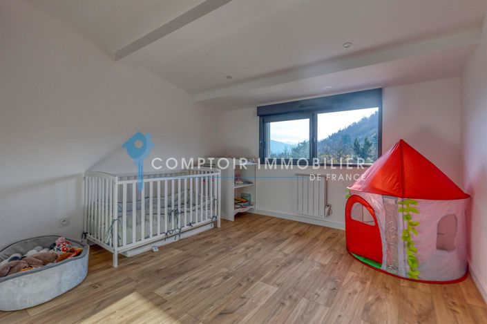 Image No.12-3 Bed Apartment for sale