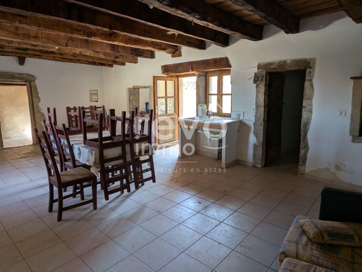 Image No.3-Maison de 6 chambres à vendre à Roche-Saint-Secret-Béconne