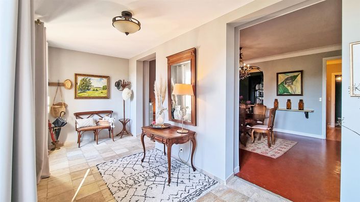 Image No.4-7 Bed House for sale