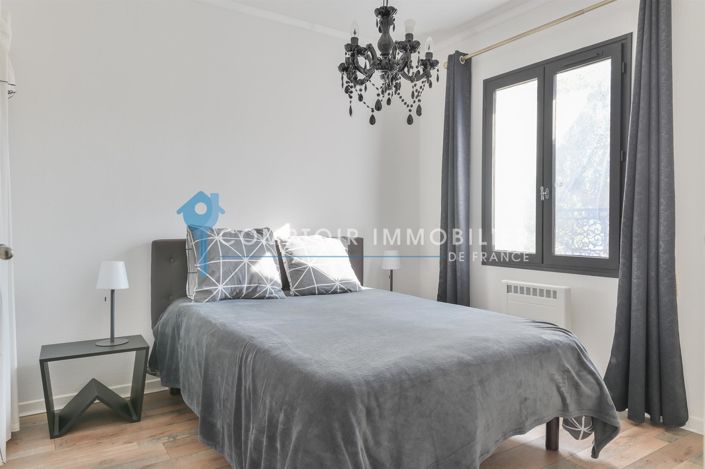 Image No.13-3 Bed House for sale