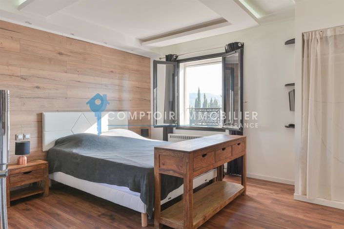 Image No.28-3 Bed House for sale