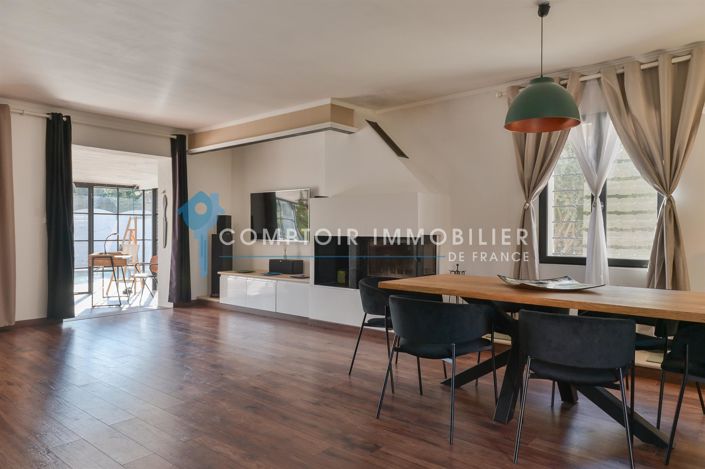 Image No.7-3 Bed House for sale