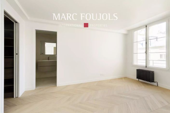 Image No.11-3 Bed Apartment for sale