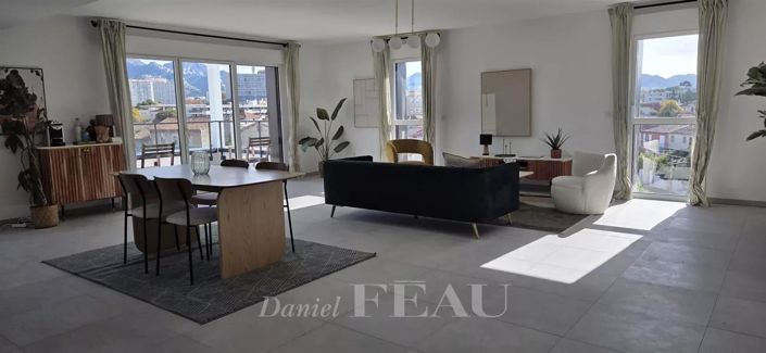 Image No.1-3 Bed Apartment for sale