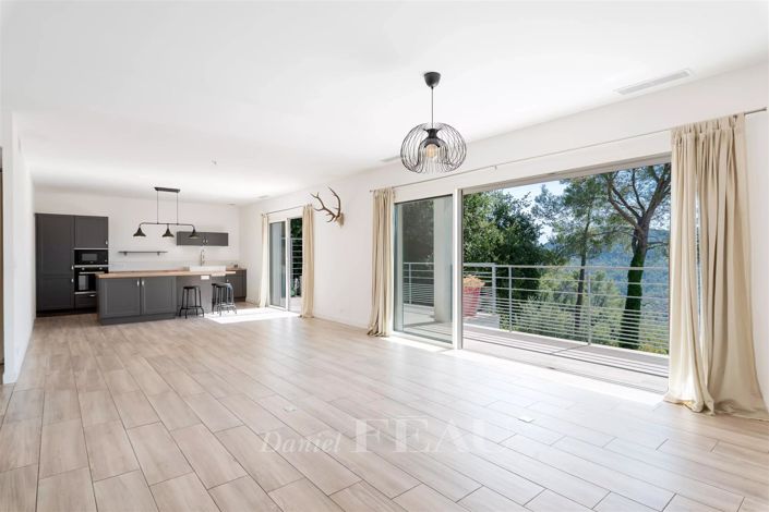 Image No.7-Maison de 5 chambres à vendre à Bagnols-en-Forêt