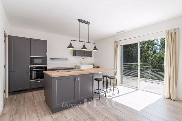 Image No.8-Maison de 5 chambres à vendre à Bagnols-en-Forêt