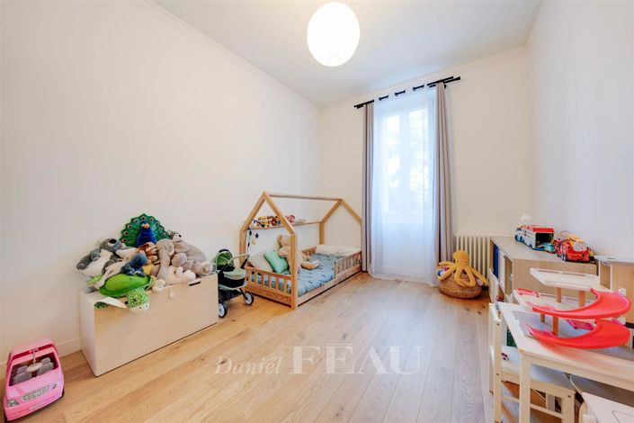 Image No.10-4 Bed Apartment for sale