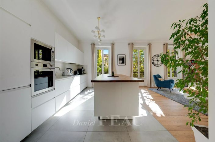 Image No.13-4 Bed Apartment for sale