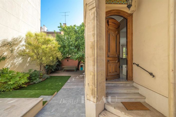 Image No.4-4 Bed Apartment for sale