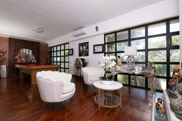 Image No.4-5 Bed House for sale