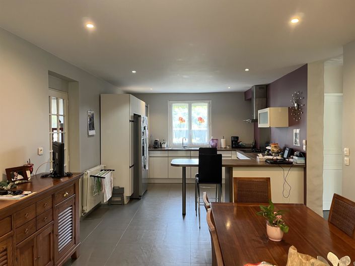 Image No.3-3 Bed House for sale