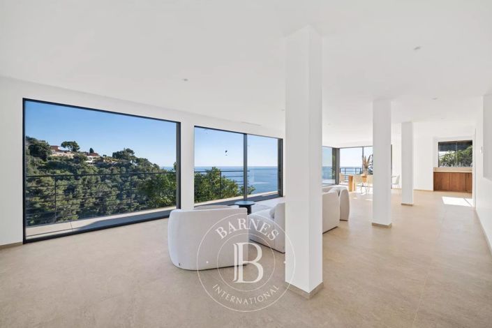 Image No.10-4 Bed House for sale