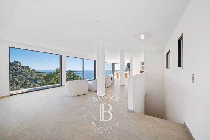 Image No.11-4 Bed House for sale