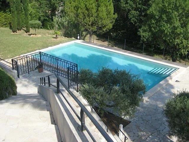 Image No.6-4 Bed House for sale