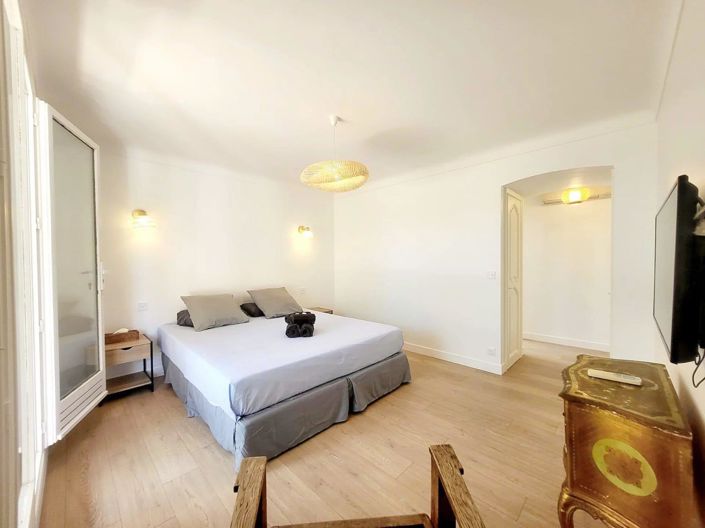 Image No.13-5 Bed House for sale