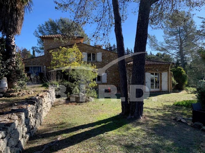 Image No.6-8 Bed House for sale