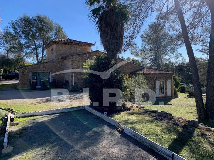 Image No.7-8 Bed House for sale