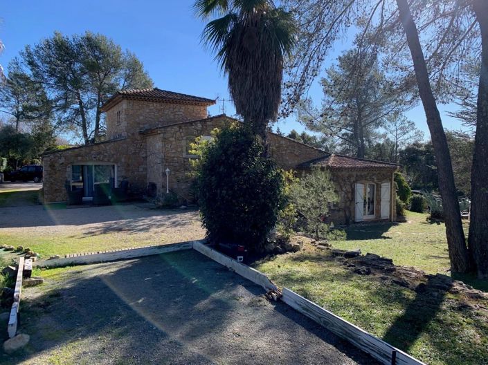 Image No.7-8 Bed House for sale