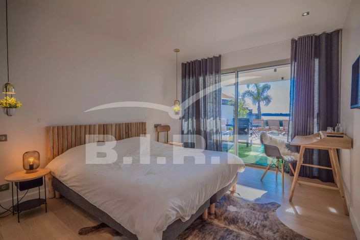 Image No.10-4 Bed House for sale